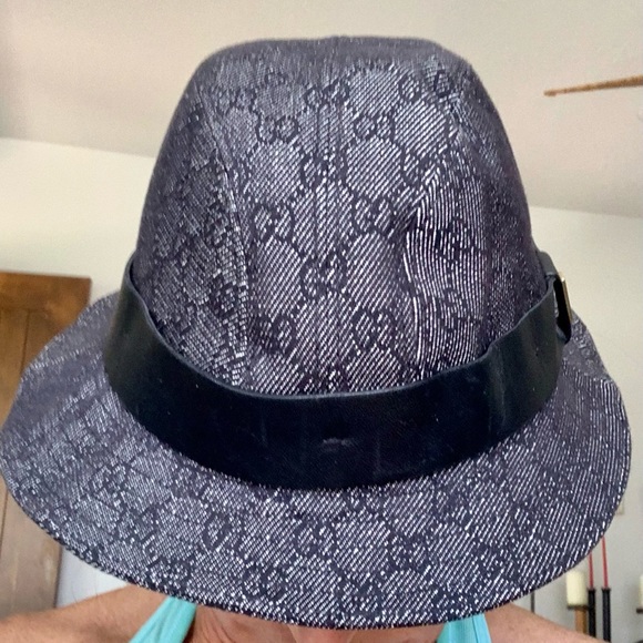Gucci Bucket Hat - Picture 1 of 10
